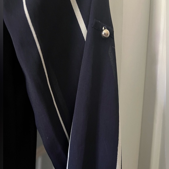 Papaya brand woman’s off the shoulder blouse navy with white pinstripes. Size S. - Picture 2 of 9